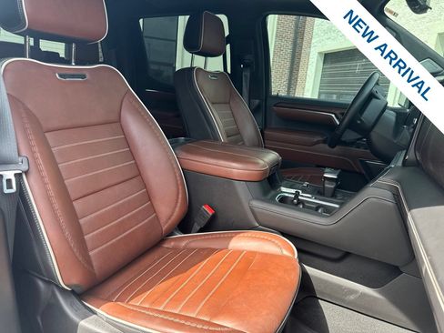Used 2024 GMC Sierra 1500 Denali Ultimate AWD/4WD image 9