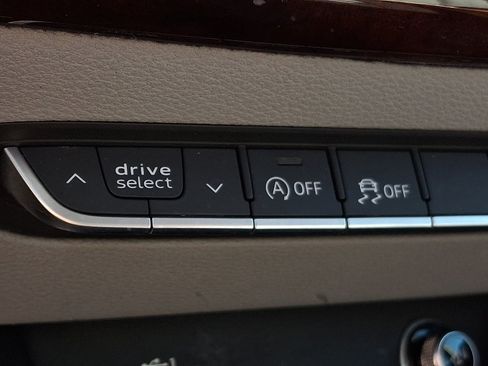 Used 2019 Audi A4 2.0T Premium Plus w/ Premium Plus Package AWD/4WD image 25