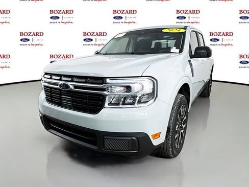 Certified 2024 Ford Maverick Lariat image 4