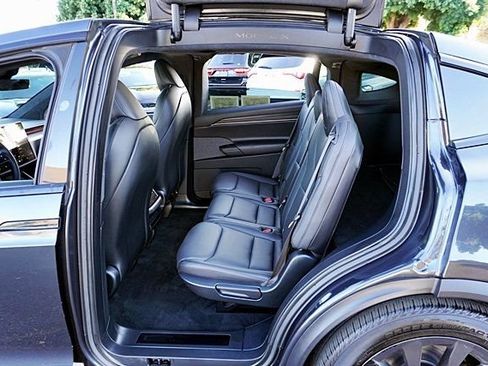 Used 2024 Tesla Model X AWD/4WD image 31