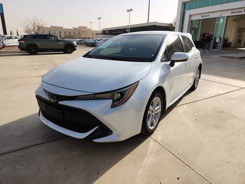 Used 2022 Toyota Corolla SE image 3