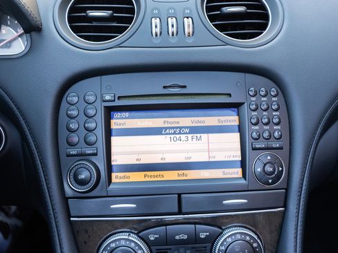 Used 2009 Mercedes-Benz SL 63 AMG image 33