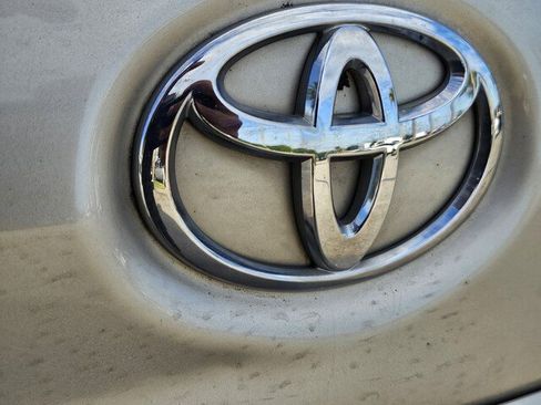 Used 2015 Toyota Sienna XLE image 19