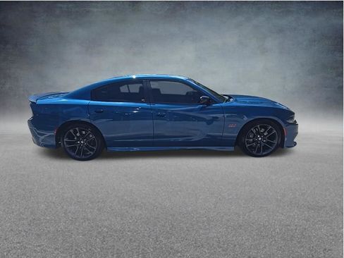 Used 2023 Dodge Charger Scat Pack w/ Technology Group RWD image 4