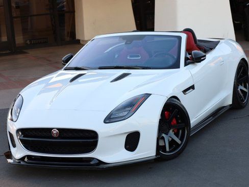 Used 2018 Jaguar F-TYPE Convertible image 1