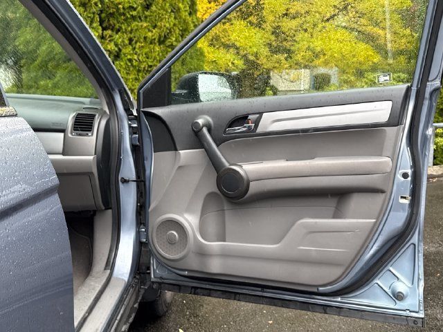 Used 2011 Honda CR-V SE image 18