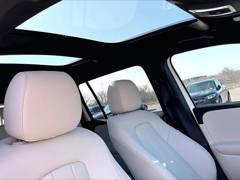 New 2026 Mercedes-Benz GLB 250 4MATIC image 22