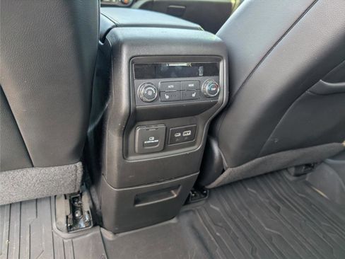 Used 2023 GMC Acadia AT4 w/ Technology Package AWD/4WD image 30