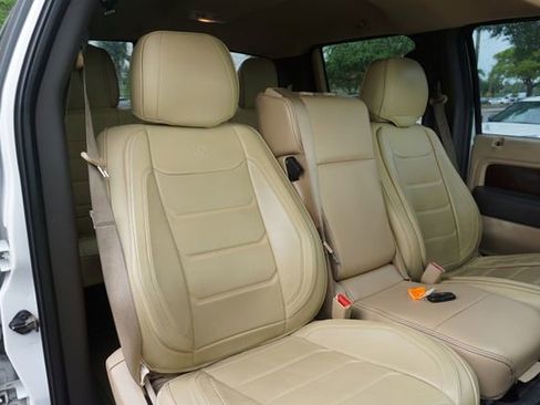 Used 2012 Ford F150 Lariat image 2