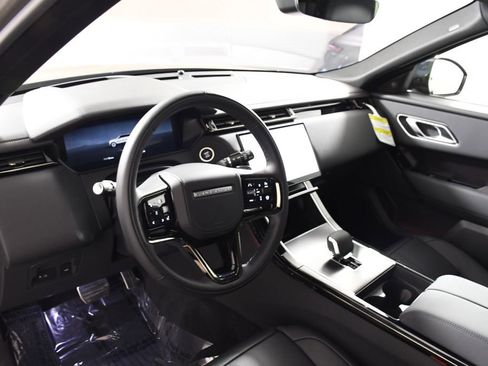 New 2026 Land Rover Range Rover Velar Dynamic SE image 12