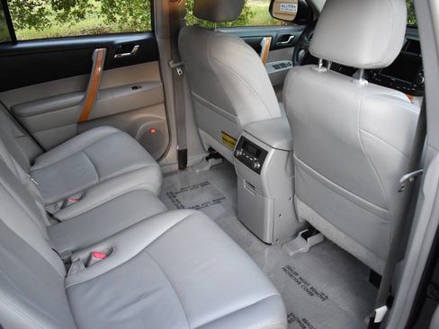 Used 2008 Toyota Highlander Limited image 40
