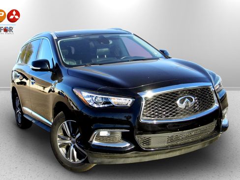 Used 2020 INFINITI QX60 Luxe w/ Essential Package image 3