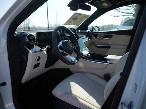 Used 2026 Mercedes-Benz GLC 300 image 14