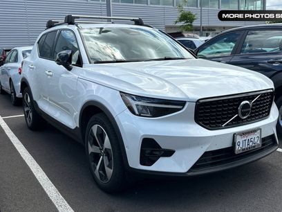 Used 2023 Volvo XC40 B5 Ultimate