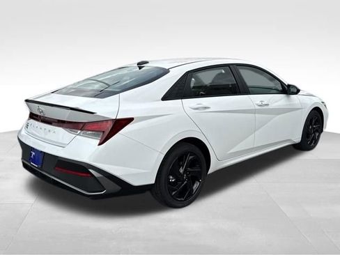 New 2026 Hyundai Elantra Sport FWD image 5