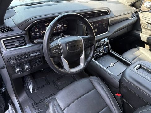 Used 2023 GMC Yukon XL Denali w/ Denali Reserve Package image 13
