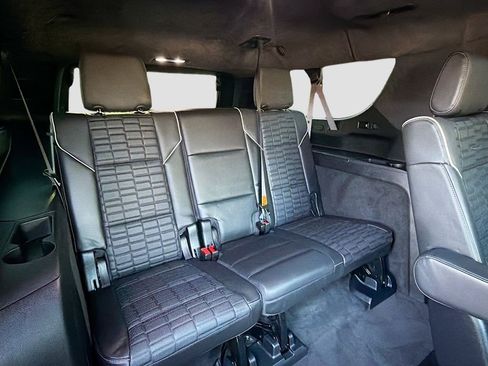 Certified 2023 Cadillac Escalade ESV Sport Platinum w/ LPO, ONYX Package image 29