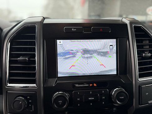 Used 2016 Ford F150 XLT w/ Equipment Group 302A Luxury image 16