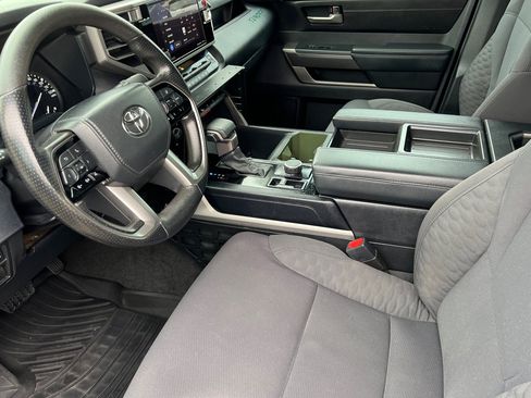 Used 2022 Toyota Tundra SR5 image 7