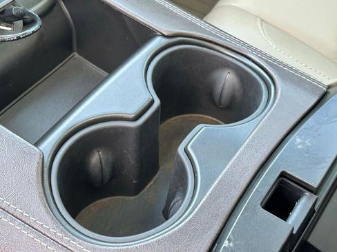 Used 2020 Chevrolet Tahoe LT image 35