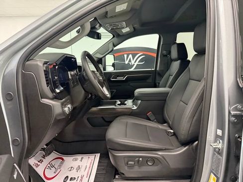 New 2026 GMC Sierra 2500 SLT w/ SLT Premium Package AWD/4WD image 9