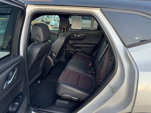 Used 2022 Chevrolet Blazer RS w/ Enhanced Convenience Package image 18