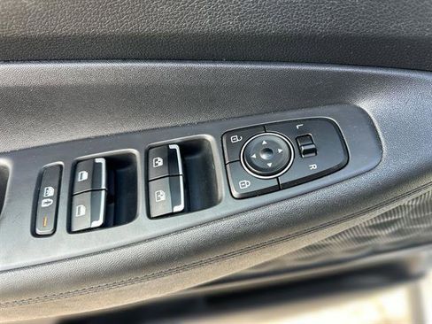 Used 2021 Hyundai Santa Fe SEL image 15