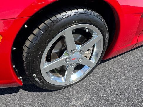 Used 2005 Chevrolet Corvette Coupe w/ Preferred Equipment Group image 22