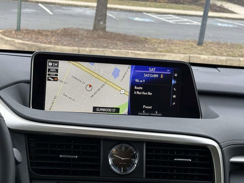 Used 2019 Lexus RX 450h AWD image 10