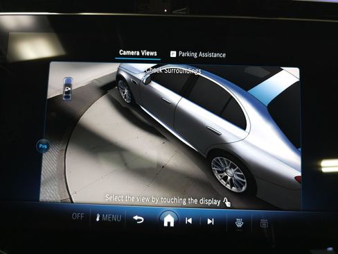 Certified 2025 Mercedes-Benz E 53 AMG e 4MATIC Sedan w/ Driver Assistance Package image 22