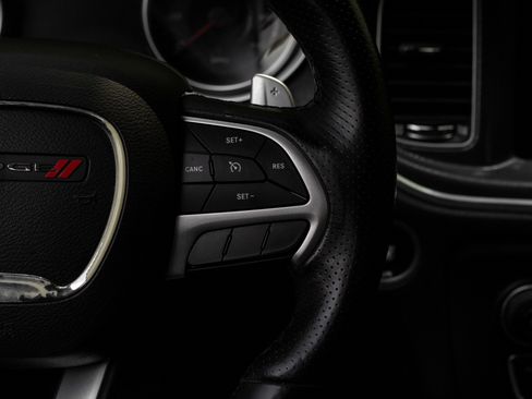 Used 2018 Dodge Charger GT image 8