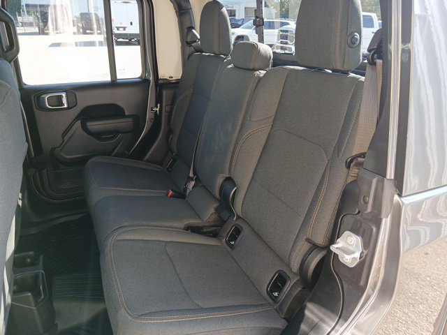 Used 2025 Jeep Gladiator Sport AWD/4WD image 20