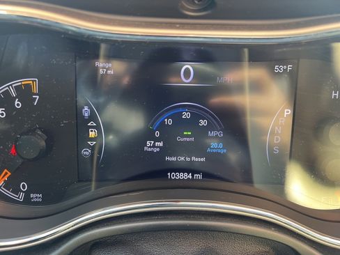 Used 2015 Jeep Grand Cherokee Limited w/ Luxury Group II image 9