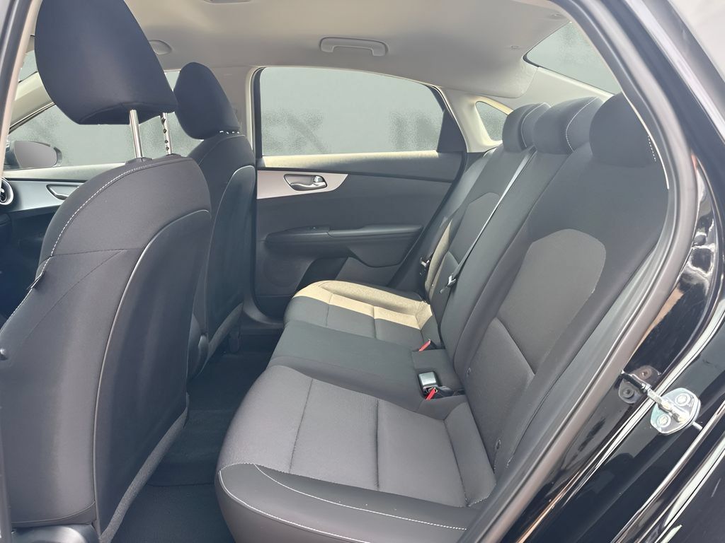 Used 2024 Kia Forte LXS w/ LXS Technology Package FWD image 10
