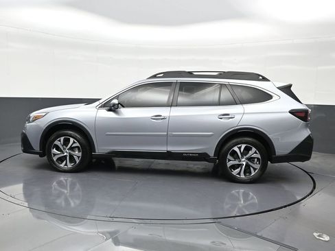 Used 2021 Subaru Outback Limited AWD/4WD image 2