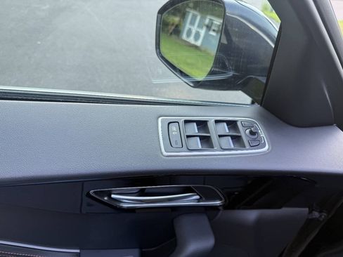 Used 2020 Jaguar F-PACE Prestige AWD/4WD image 14