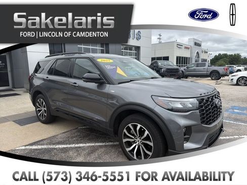 Certified 2025 Ford Explorer ST-Line AWD/4WD image 1