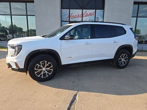 Used 2026 GMC Acadia AT4 w/ Luxury Package AWD/4WD image 5