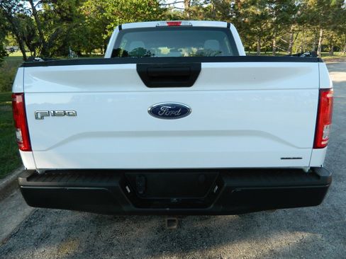 Used 2015 Ford F150 XL w/ Equipment Group 101A Mid image 9