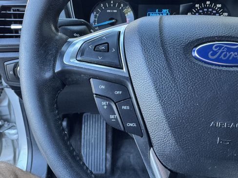 Used 2018 Ford Fusion S w/ Equipment Group 101A image 22