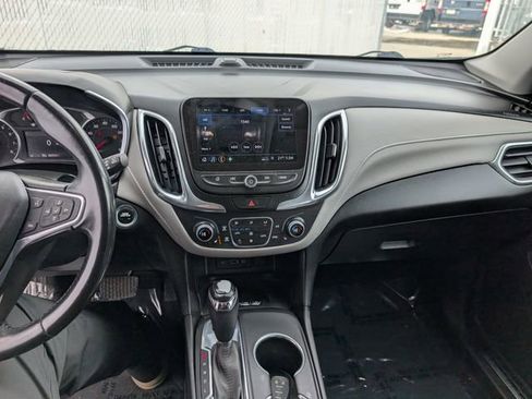 Used 2019 Chevrolet Equinox Premier image 3
