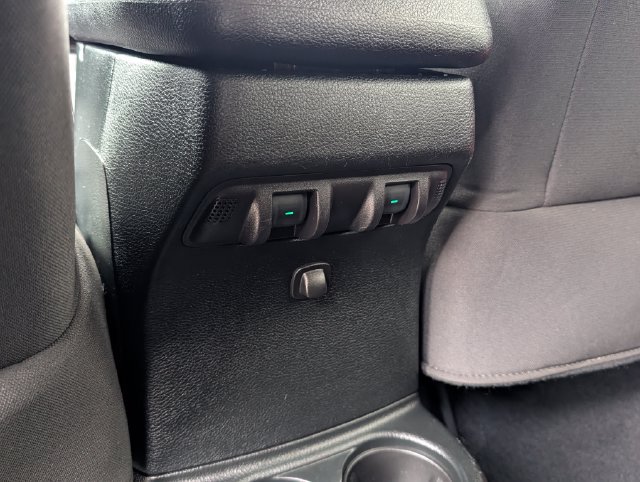 Used 2018 Jeep Wrangler Unlimited Sport S AWD/4WD image 14