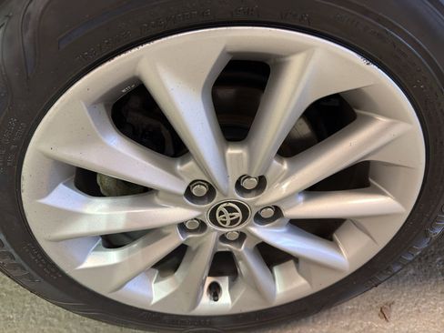 Used 2022 Toyota Corolla XLE image 34