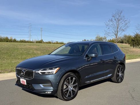 Used 2019 Volvo XC60 T5 Inscription image 10