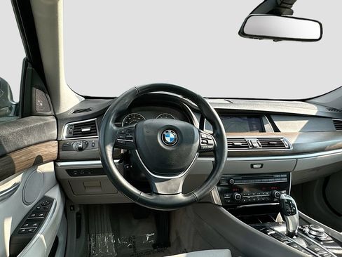 Used 2012 BMW 550i Gran Turismo xDrive AWD/4WD image 24