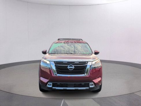 Used 2023 Nissan Pathfinder Platinum FWD image 10