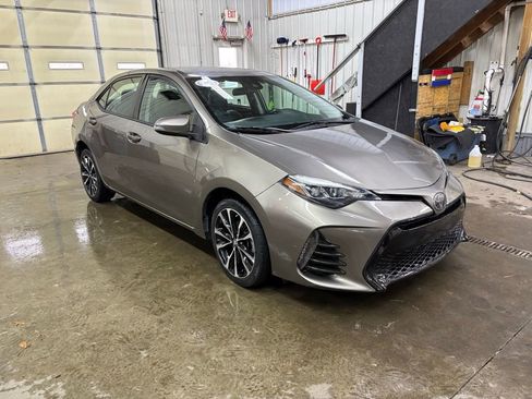 Used 2019 Toyota Corolla SE image 1