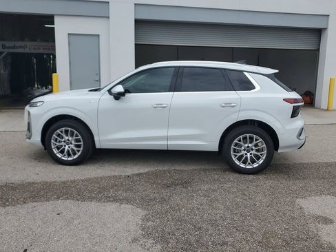 New 2026 Audi Q3 quattro 2.0T AWD/4WD image 8