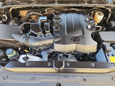 Used 2023 Toyota 4Runner SR5 Premium image 30
