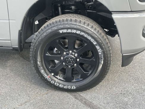 New 2026 RAM 2500 Laramie AWD/4WD image 10